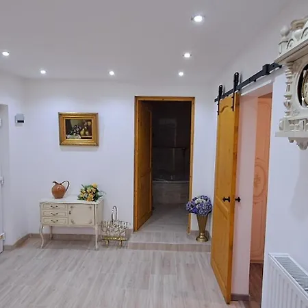 Villa Manipura Szemenyecsörnye