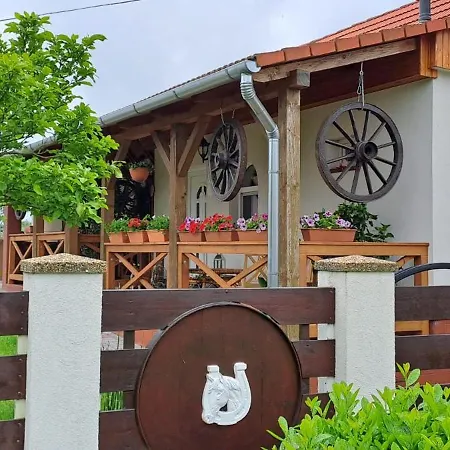Villa Manipura *