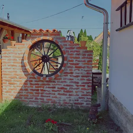 Dom Manipura-zatrzymaj Sie I Odpocznij W Ciszy I Zieleni Villa Muraszemenye