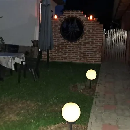 Manipura Villa Szemenyecsörnye