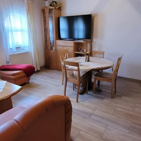 Vila Dom Manipura-zatrzymaj Sie I Odpocznij W Ciszy I Zieleni Szemenyecsörnye