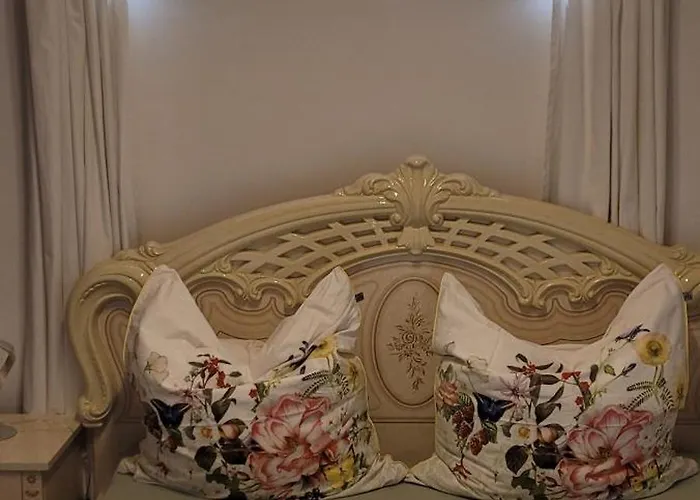 Manipura Villa Szemenyecsörnye